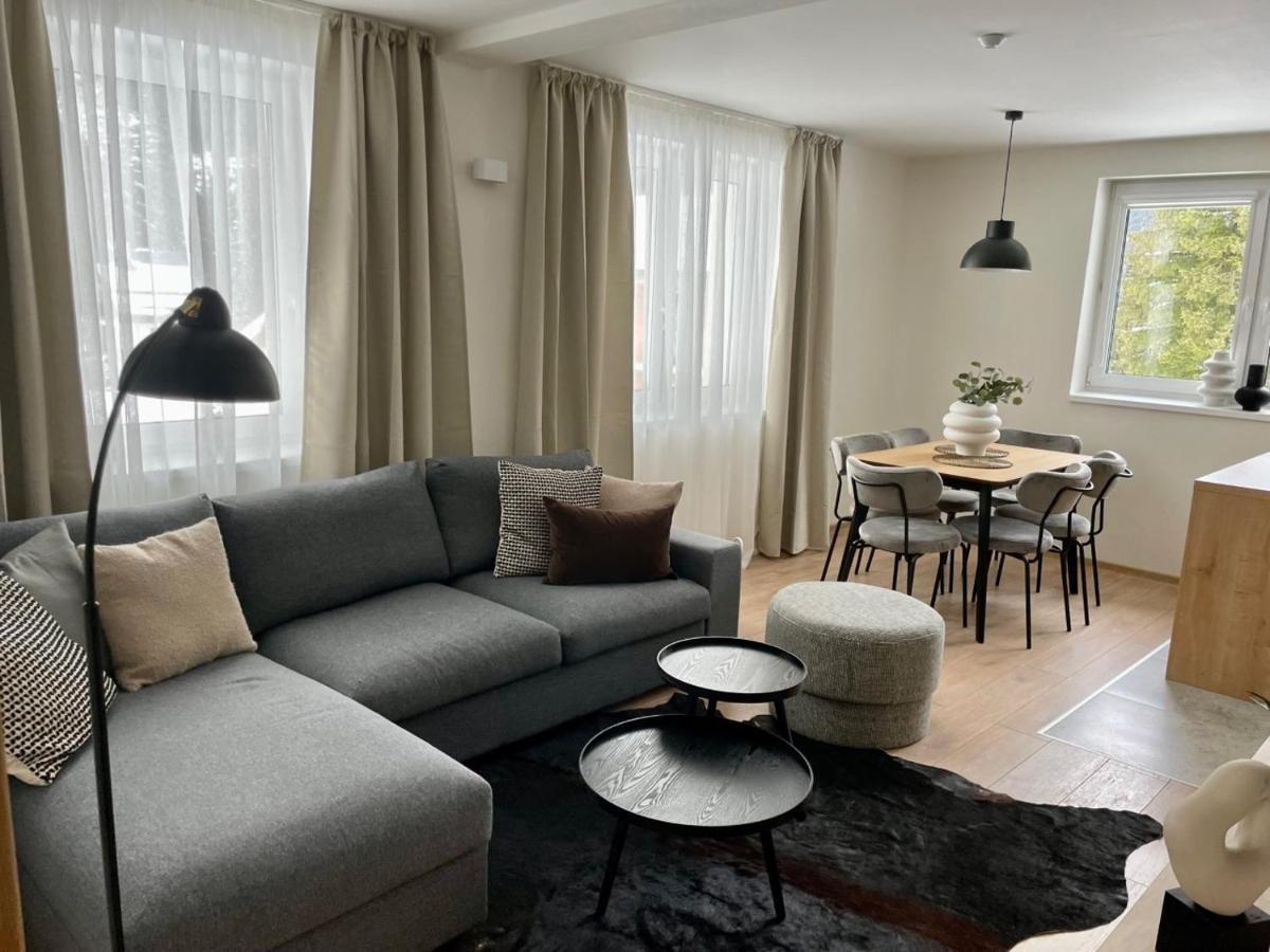 Apartmany Kellov Dom 데마노브스카돌리나 외부 사진