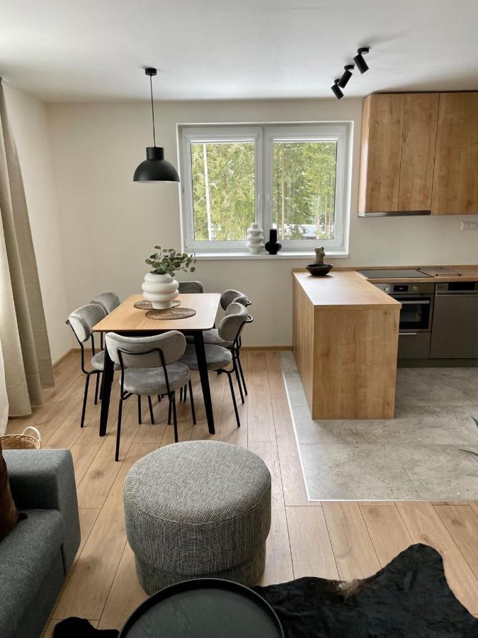 Apartmany Kellov Dom 데마노브스카돌리나 외부 사진