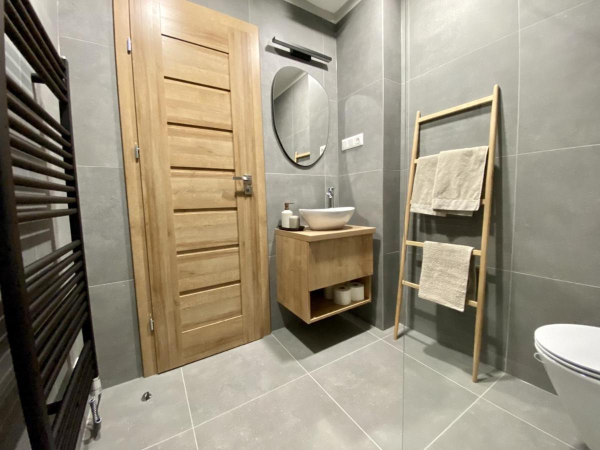 Apartmany Kellov Dom 데마노브스카돌리나 외부 사진