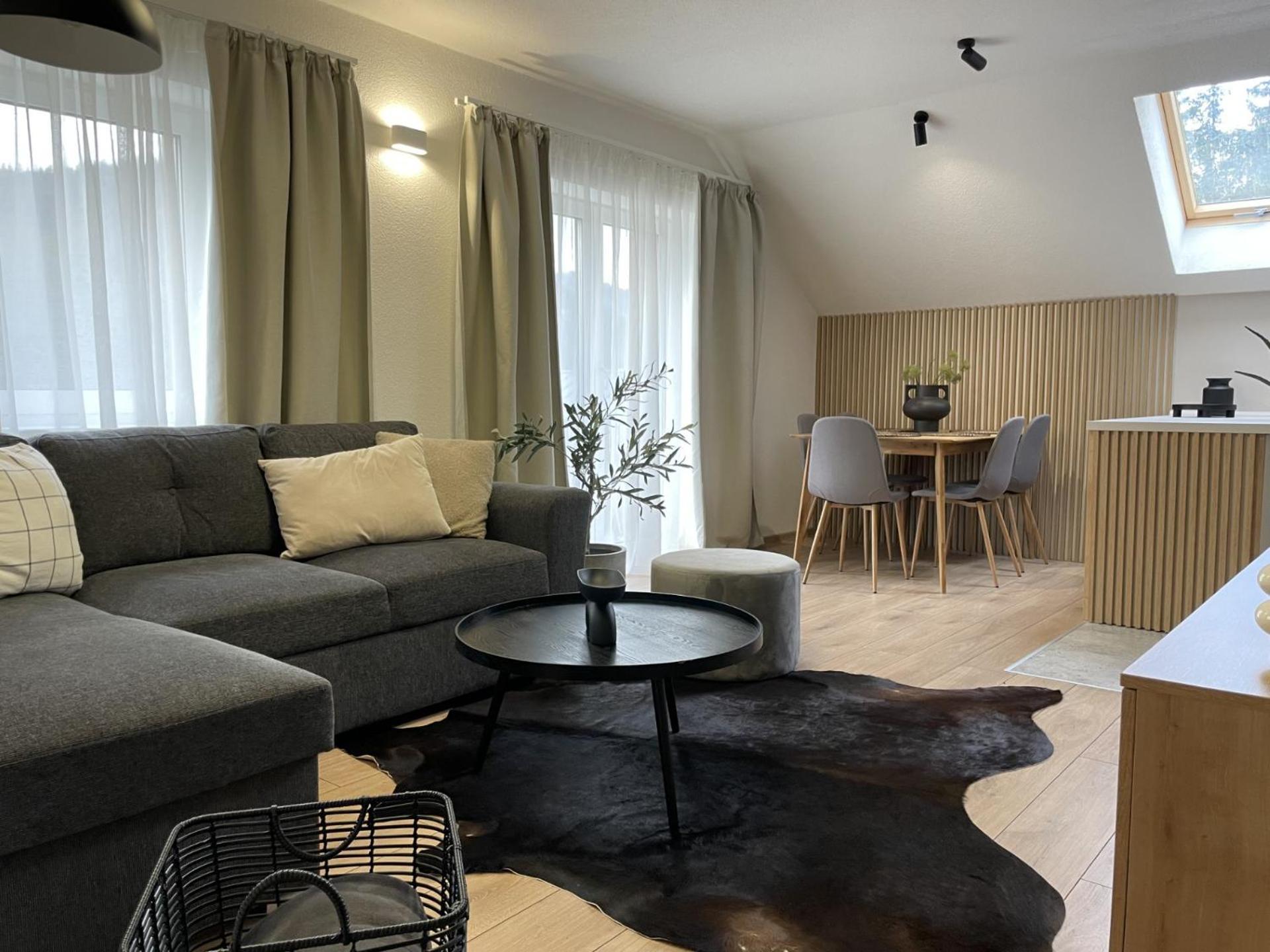 Apartmany Kellov Dom 데마노브스카돌리나 외부 사진