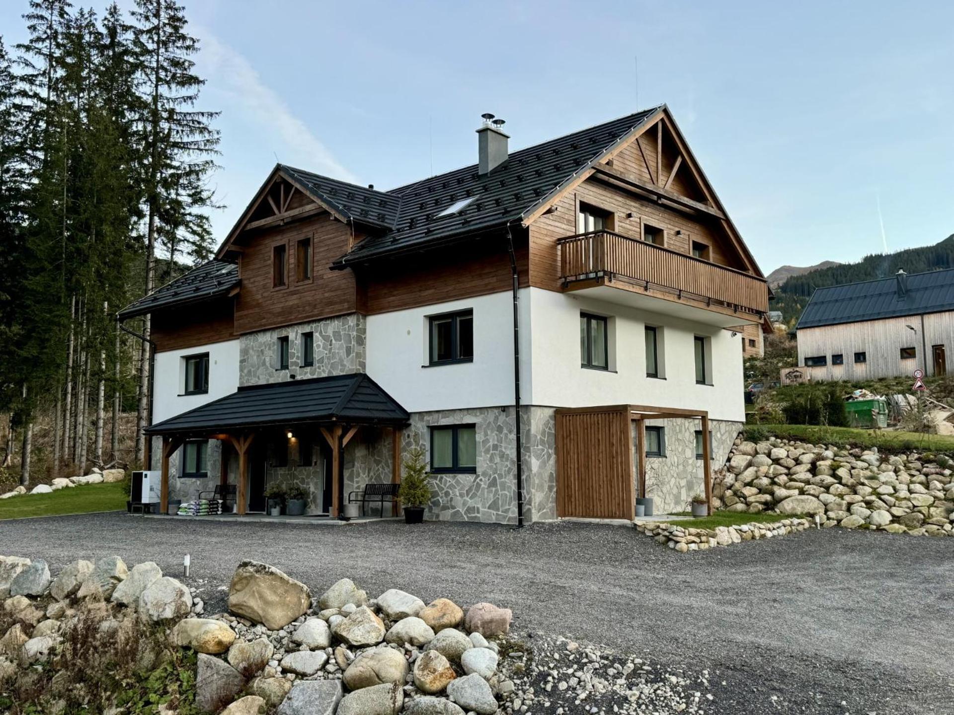Apartmany Kellov Dom 데마노브스카돌리나 외부 사진