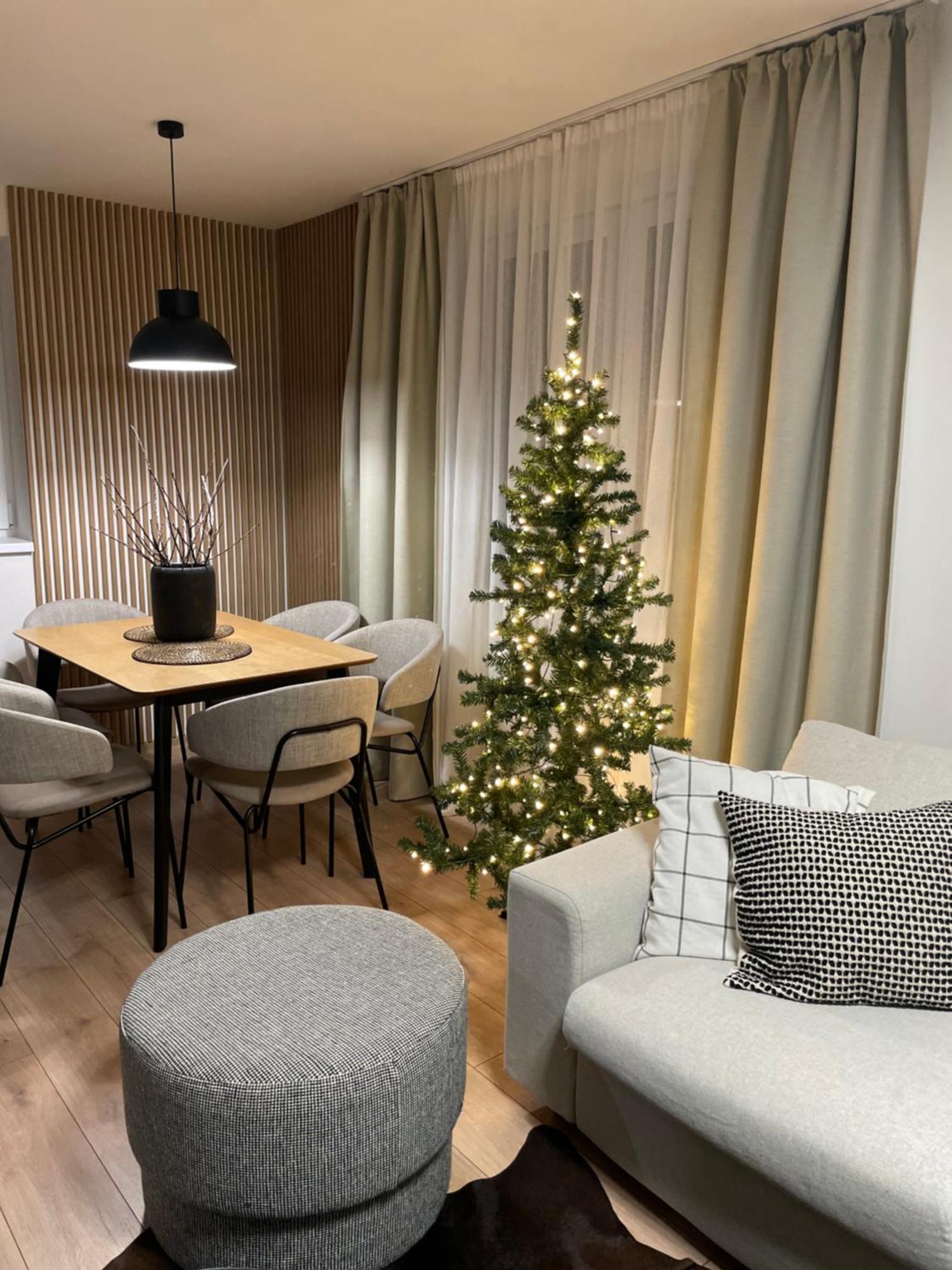 Apartmany Kellov Dom 데마노브스카돌리나 외부 사진