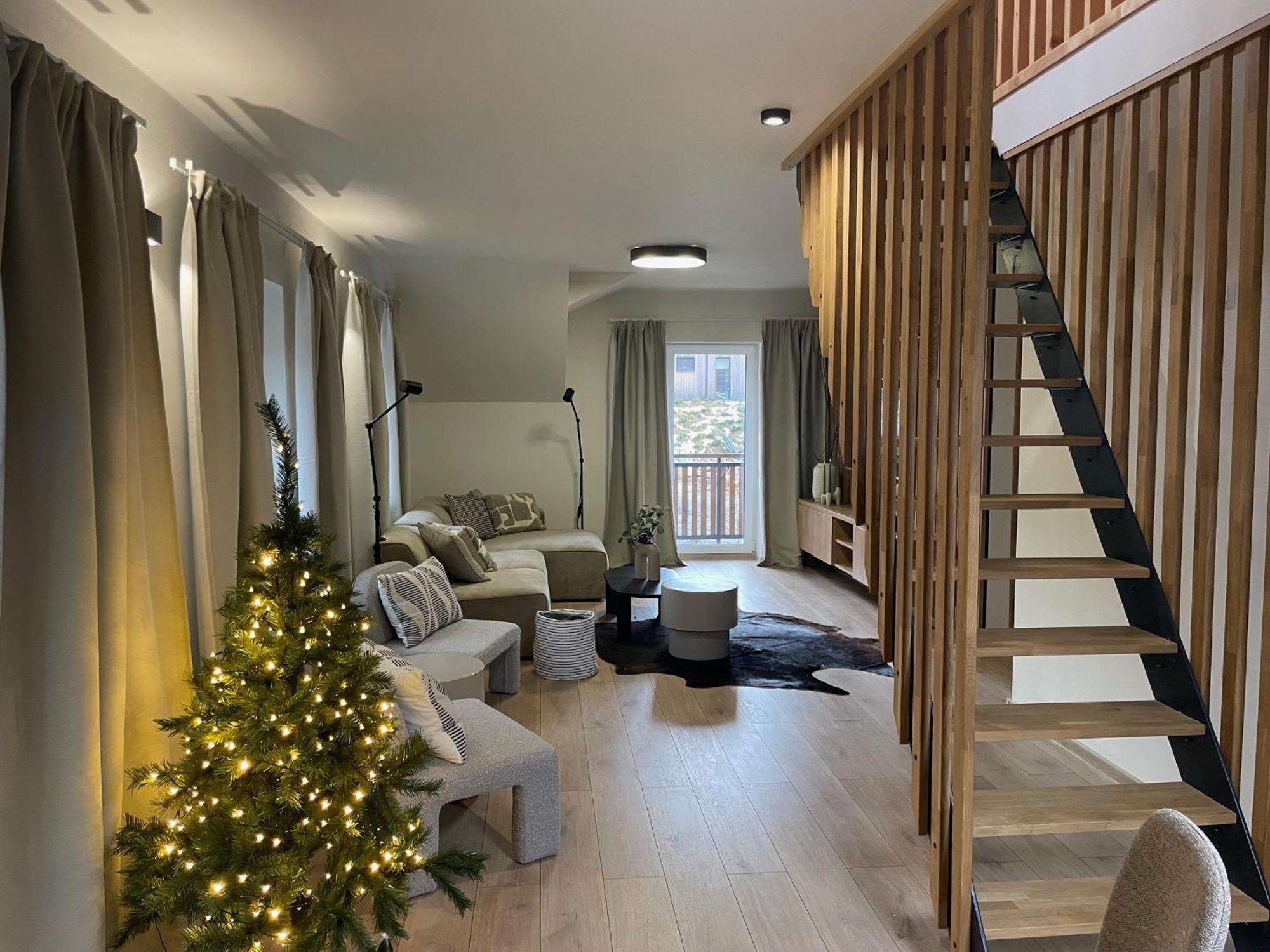 Apartmany Kellov Dom 데마노브스카돌리나 외부 사진