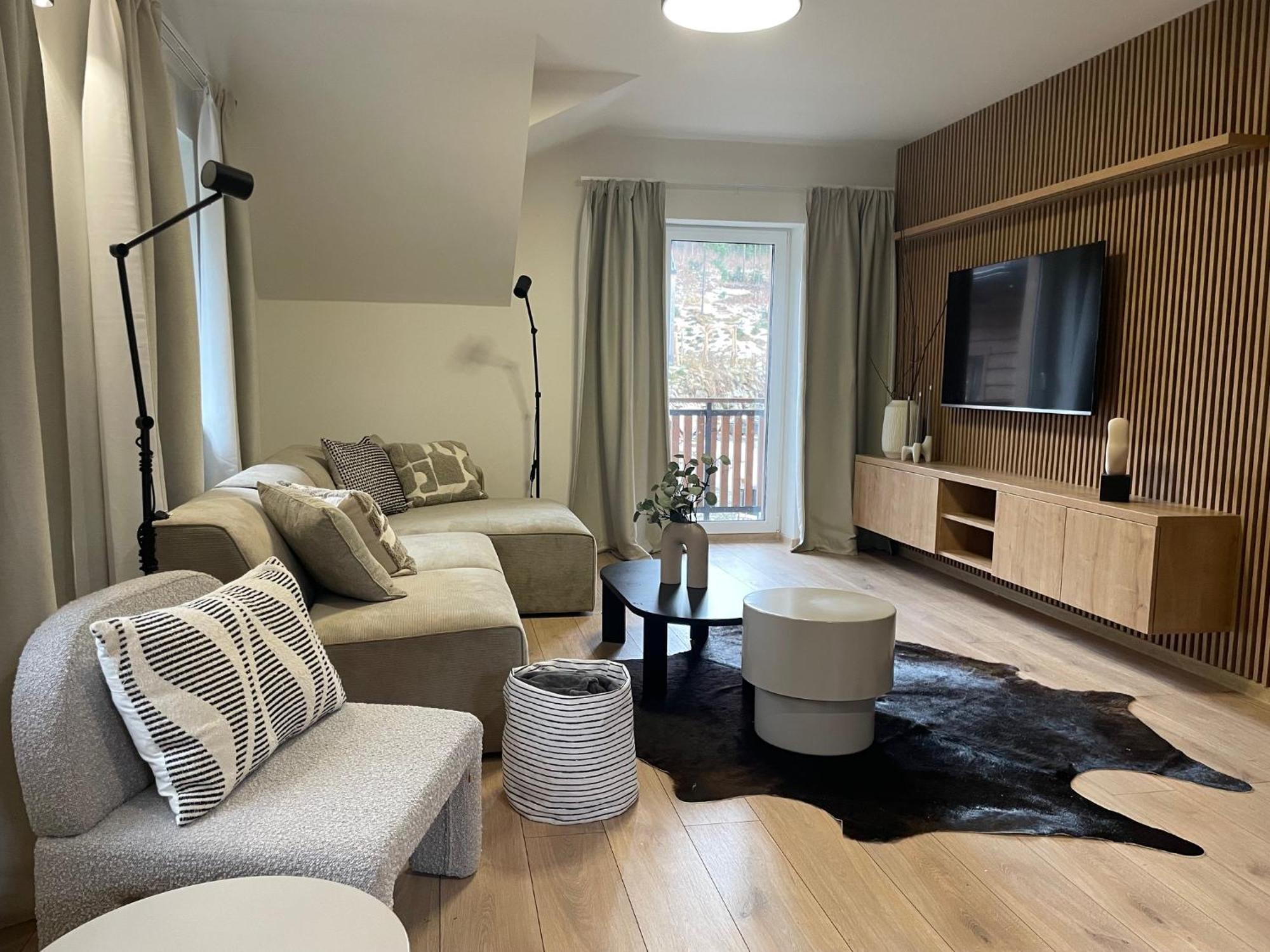 Apartmany Kellov Dom 데마노브스카돌리나 외부 사진